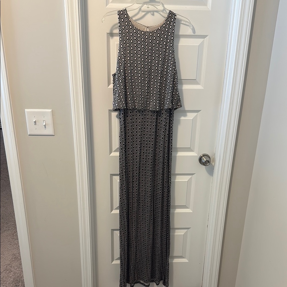 LOFT Black and White Sleeveless Maxi Sundress